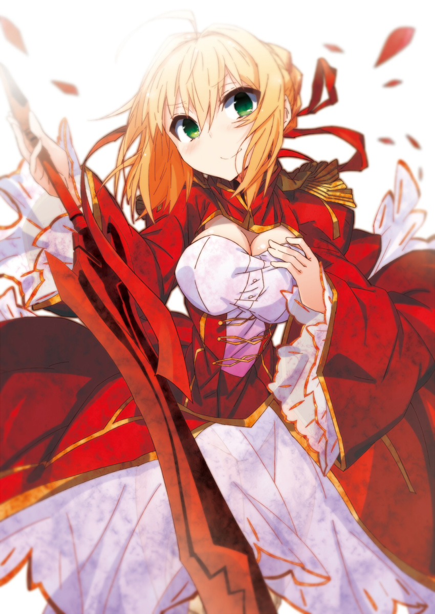 1girl ahoge blonde_hair blurry breasts cleavage corset fate/extra fate/grand_order fate_(series) flower green_eyes hair_flower hair_ornament highres holding holding_sword holding_weapon looking_at_viewer nero_claudius_(fate)_(all) ocean petals saber_extra short_hair smile solo sword vane weapon