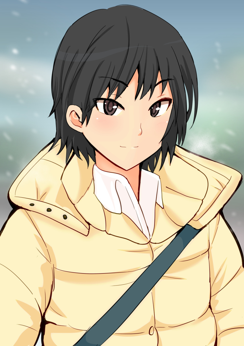 1girl amagami bangs black_hair blue_background blurry blurry_background brown_eyes closed_mouth commentary down_jacket dress_shirt eyebrows_visible_through_hair green_background highres jacket light_smile looking_at_viewer nanasaki_ai sakabatta shirt short_hair solo strap upper_body white_shirt yellow_jacket