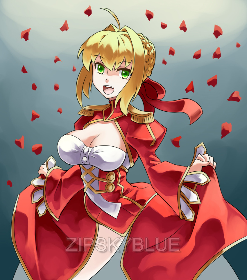 1girl ahoge blonde_hair blurry breasts cleavage corset fate/extra fate/grand_order fate_(series) flower green_eyes hair_flower hair_ornament highres looking_at_viewer nero_claudius_(fate)_(all) ocean petals ryukenden saber_extra short_hair smile solo
