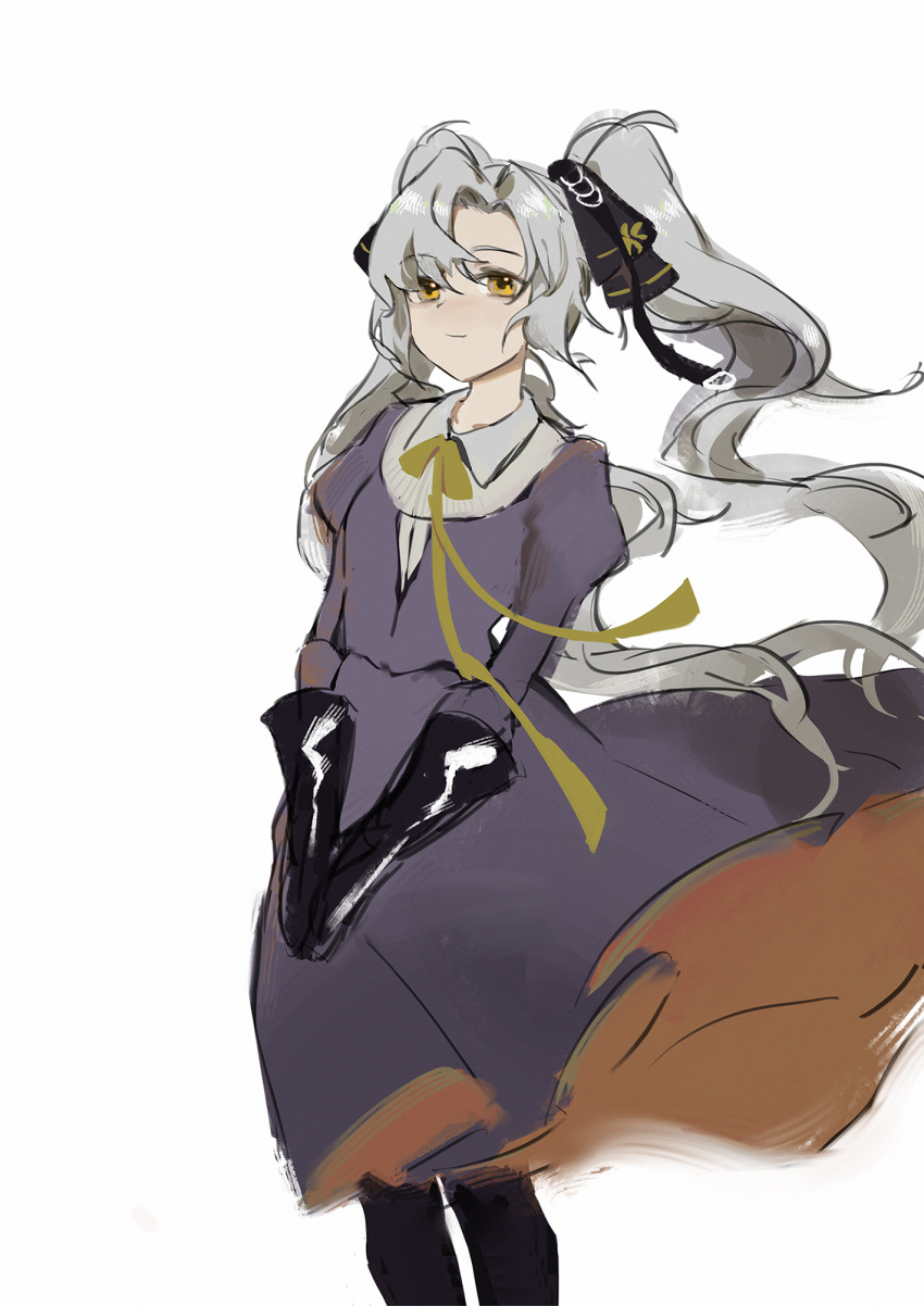 1girl aug_para_(girls'_frontline) bangs black_gloves closed_mouth dress elbow_gloves eyebrows_visible_through_hair feet_out_of_frame girls_frontline gloves grey_hair hair_ribbon highres long_hair looking_away purple_dress ribbon smile_(mm-l) solo standing twintails white_background yellow_eyes