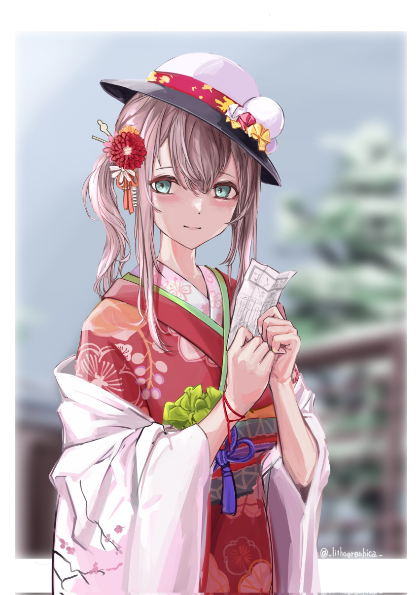 1girl aqua_eyes ar-57_(girls'_frontline) ar-57_(with_the_three_friends_of_winter)_(girls'_frontline) bangs blonde_hair blush closed_mouth eyebrows_visible_through_hair flower girls_frontline hair_flower hair_ornament highres holding holding_paper japanese_clothes kimono lithographica long_hair looking_at_viewer official_alternate_costume paper side_ponytail solo twitter_username upper_body white_headwear