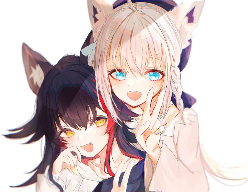 2girls animal_ear_fluff animal_ears bangs beret black_bow black_hair black_headwear black_shirt blush bow braid commentary_request eyebrows_visible_through_hair fang fox_ears fox_girl green_eyes hair_between_eyes hair_bow hat highres hololive koumimi leaning_on_person long_hair looking_at_viewer multicolored_hair multiple_girls ookami_mio open_mouth redhead shirakami_fubuki shirt sidelocks simple_background single_braid streaked_hair v white_background white_hair white_shirt wolf_ears wolf_girl yellow_eyes