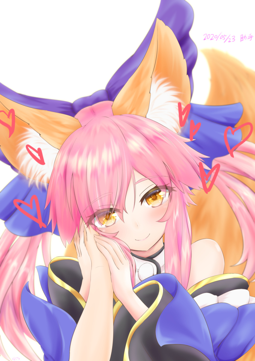 1girl animal_ear_fluff animal_ears bangs bare_shoulders blue_bow blue_kimono bow closed_mouth collar commentary_request dated detached_sleeves eyebrows_visible_through_hair eyes_visible_through_hair fate/extra fate_(series) fox_ears fox_girl fox_tail hair_bow hand_on_another's_hand heart highres japanese_clothes kimono light_blush long_hair long_sleeves looking_at_viewer pink_hair pov pov_adoring pov_hands sidelocks smile solo_focus sparkling_eyes split_ponytail tail tamamo_(fate) tamamo_no_mae_(fate/extra) upper_body white_background white_collar wide_sleeves winsankemonodou yellow_eyes