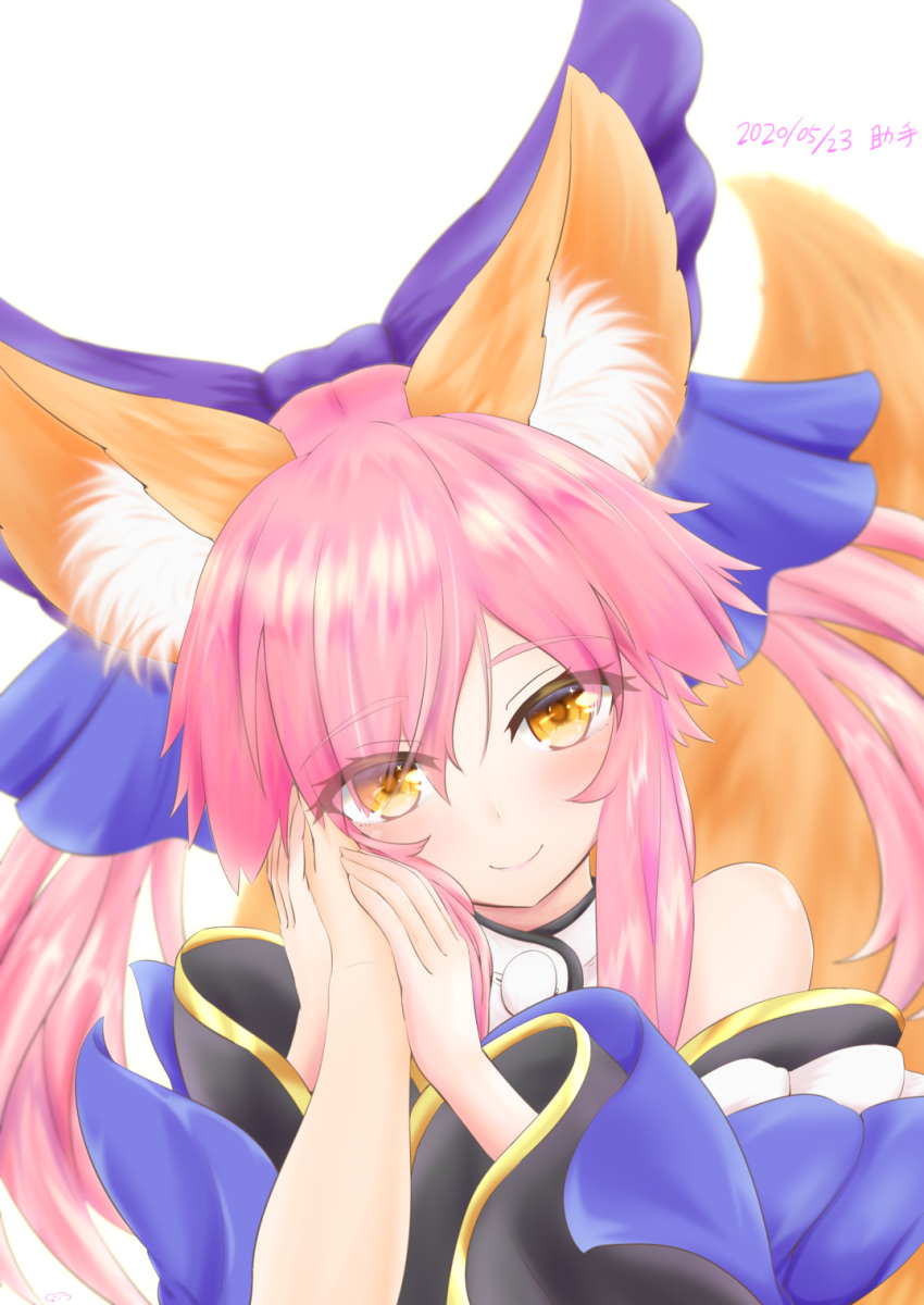 1girl animal_ear_fluff animal_ears bangs bare_shoulders blue_bow bow closed_mouth commentary_request dated detached_sleeves eyebrows_visible_through_hair eyes_visible_through_hair fate/extra fate_(series) fox_ears fox_girl fox_tail hair_bow hand_on_another's_hand highres light_blush long_hair long_sleeves looking_at_viewer pink_hair pov pov_adoring pov_hands sidelocks smile solo_focus split_ponytail tail tamamo_(fate) tamamo_no_mae_(fate/extra) upper_body white_background wide_sleeves winsankemonodou yellow_eyes