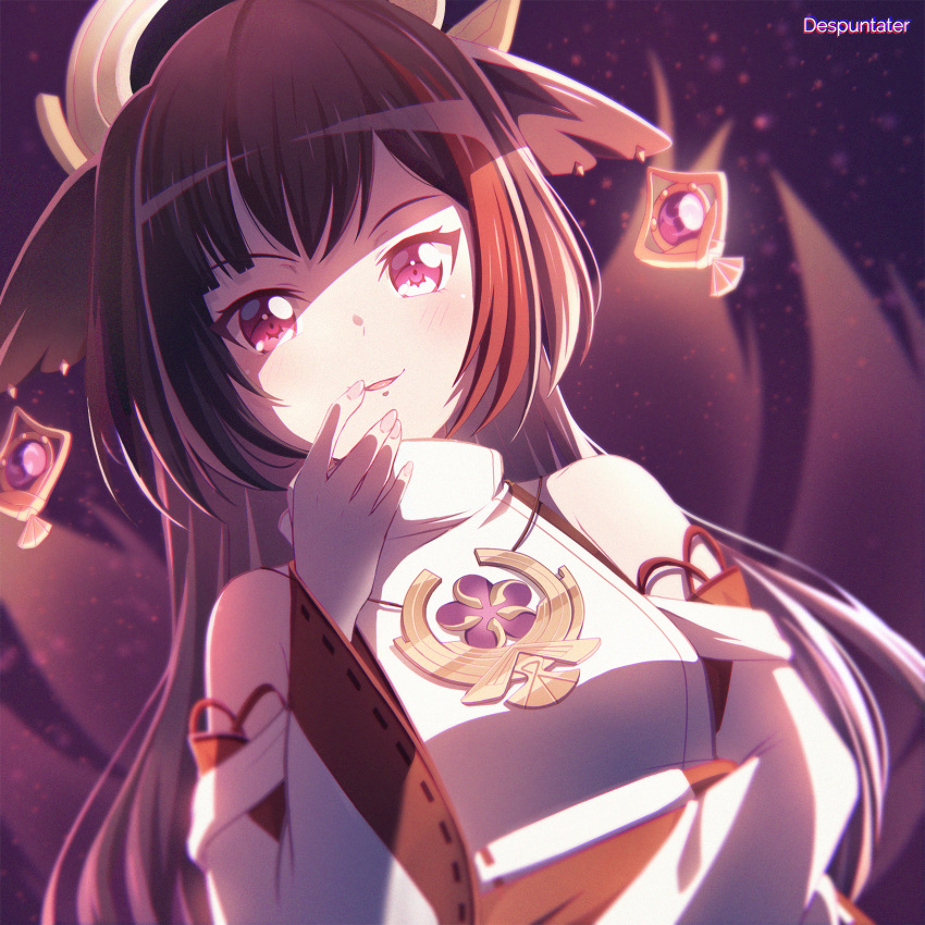 1girl alternate_hair_length alternate_hairstyle animal_ears artist_name bang_dream! bangs bare_shoulders black_hair blurry breasts cosplay depth_of_field despuntater detached_sleeves earrings english_commentary eyebrows_behind_hair fox_ears genshin_impact hand_up highres japanese_clothes jewelry long_hair looking_at_viewer medium_breasts mitake_ran multicolored_hair parted_lips redhead sidelocks smile solo streaked_hair upper_body violet_eyes vision_(genshin_impact) white_sleeves wide_sleeves yae_(genshin_impact) yae_(genshin_impact)_(cosplay)