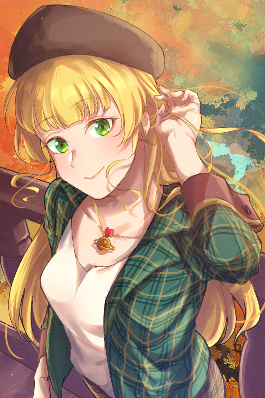 1girl autumn autumn_leaves bangs beret blonde_hair blunt_bangs brown_headwear casual checkered_clothes checkered_jacket closed_mouth eyebrows_visible_through_hair green_eyes green_jacket hand_up hat heanna_sumire highres jacket jewelry long_hair looking_at_viewer love_live! love_live!_superstar!! necklace open_clothes open_jacket smile solo upper_body yuuyu_(sun_yuu)