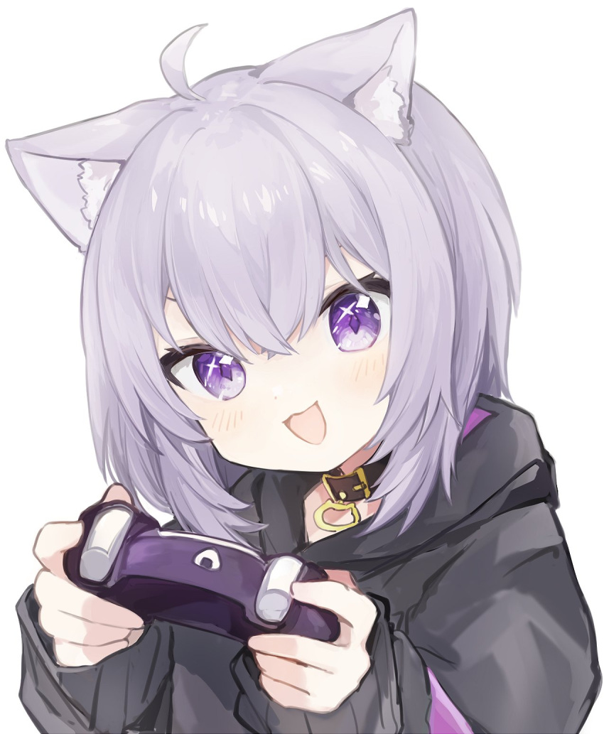 1girl :d ahoge animal_ear_fluff animal_ears bangs black_collar black_hoodie blush cat_ears collar commentary_request controller game_controller highres holding holding_controller holding_game_controller hololive hood hoodie long_sleeves looking_at_viewer medium_hair nekomata_okayu purple_hair simple_background smile solo upper_body violet_eyes virtual_youtuber wao_nwon white_background