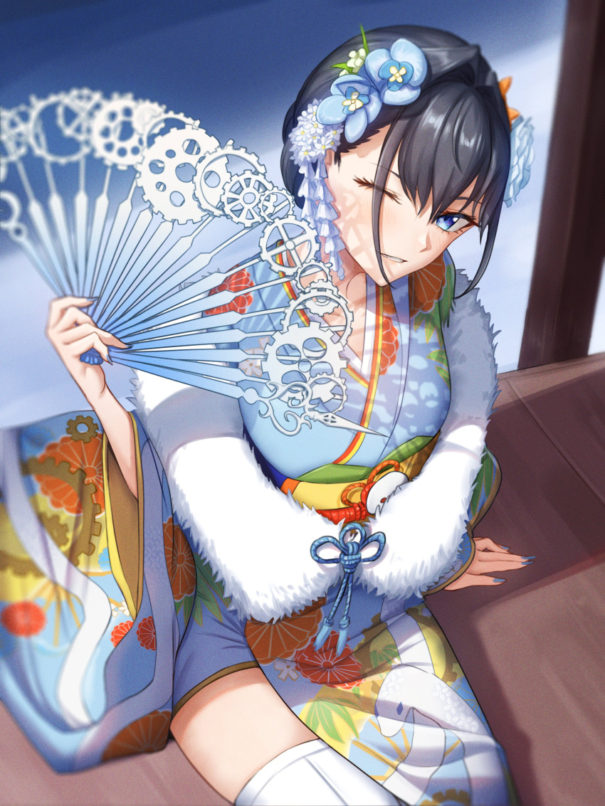 1girl absurdres bangs black_hair blue_eyes blue_nails blush fingernails floral_print flower folding_fan fur hair_flower hair_intakes hair_ornament hand_fan hand_up highres holding holding_fan hololive hololive_english japanese_clothes kimono looking_at_viewer nail_polish new_year obi official_alternate_costume one_eye_closed ouro_kronii parted_lips sash shadow short_hair single_thighhigh sitting snake_print solo thigh-highs thighs tied_hair virtual_youtuber white_legwear wide_sleeves wooden_floor zenya