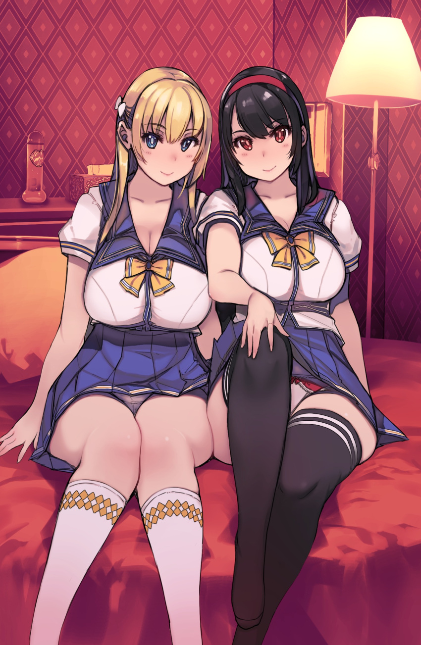 2girls black_hair black_legwear blonde_hair blue_eyes blue_sailor_collar blue_skirt bow bowtie closed_mouth hairband hand_on_own_knee high-waist_skirt highres indoors knee_up long_hair looking_at_viewer lotion_bottle mariana_princilla mil_(xration) miniskirt multiple_girls on_bed panties pantyshot pleated_skirt reco_love reco_love_gold_beach red_background red_eyes red_hairband sailor_collar school_uniform serafuku shirt shoulder-to-shoulder sitting skirt smile socks take_your_pick thigh-highs tissue_box underwear white_legwear white_shirt yellow_bow yellow_bowtie yuina_(reco_love)