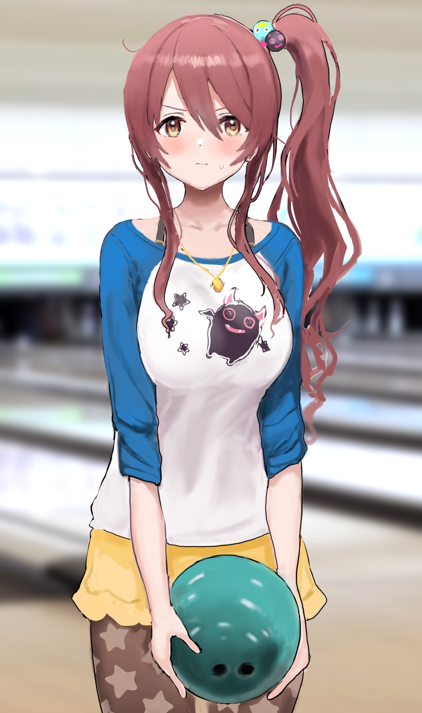 1girl absurdres ball blue_shirt blush bowling_alley bowling_ball brown_hair collarbone hair_between_eyes hair_bobbles hair_ornament highres hitodama_(madatohi) idolmaster idolmaster_shiny_colors jewelry long_hair necklace oosaki_tenka pantyhose print_legwear shirt shorts side_ponytail skirt solo star_(symbol) two-tone_skirt white_shirt yellow_eyes yellow_shorts