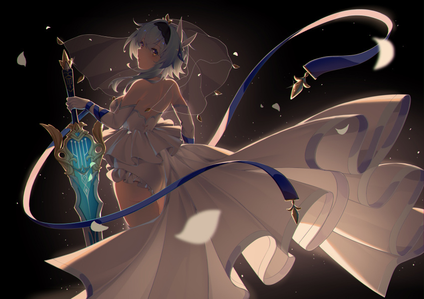 1girl adapted_costume ass bare_back bare_shoulders black_background black_hairband blue_hair blue_ribbon breasts bridal_veil dress elbow_gloves eula_(genshin_impact) genshin_impact gloves hairband highres holding holding_sword holding_weapon looking_at_viewer looking_back medium_breasts medium_hair multicolored_eyes profile ribbon solo sword veil violet_eyes weapon wedding_dress white_dress white_gloves yellow_eyes yu_e_baba