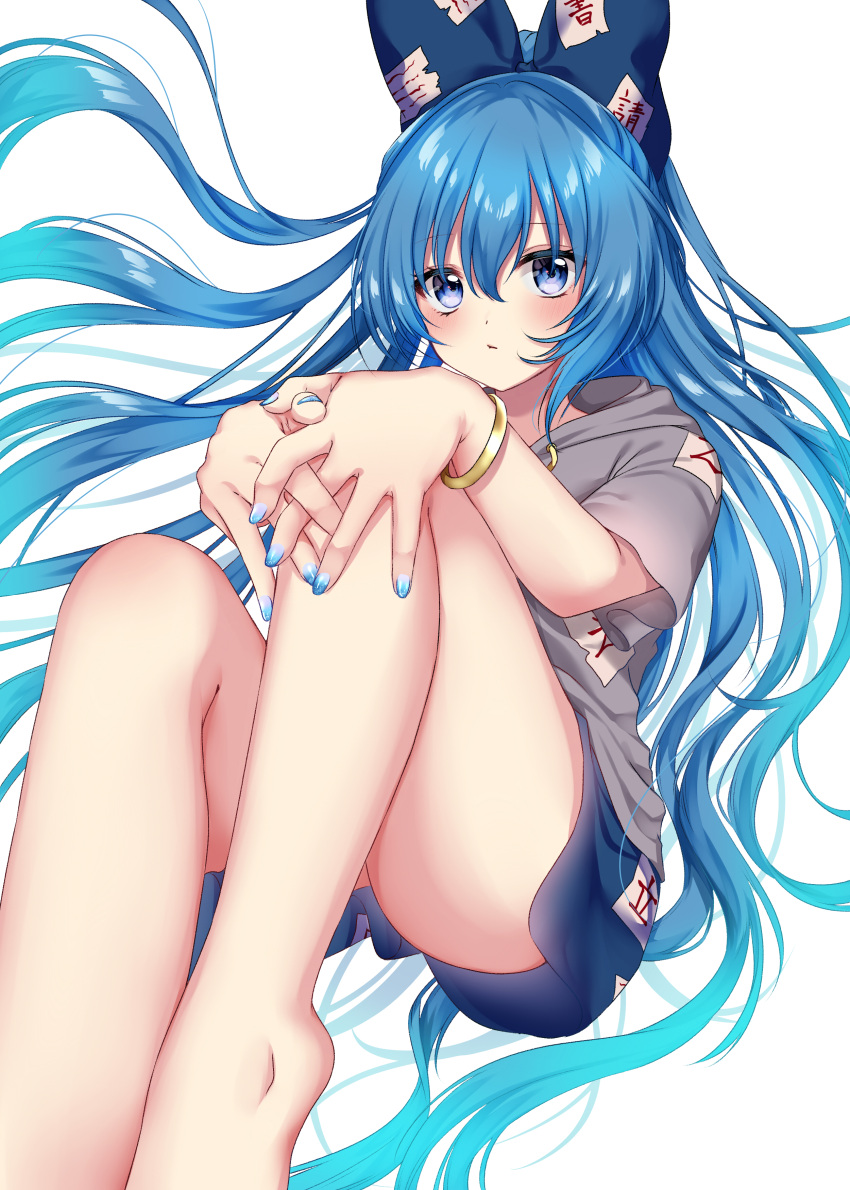 1girl absurdres bangle bangs bare_legs barefoot blue_bow blue_eyes blue_hair blue_nails blue_skirt blush bow bracelet commentary_request debt feet_out_of_frame grey_hoodie hair_between_eyes hair_bow highres hood hoodie jewelry knees_up long_hair looking_at_viewer miniskirt nail_polish parted_lips revision shinonome_asu short_sleeves simple_background sitting skirt solo thighs touhou very_long_hair white_background yorigami_shion