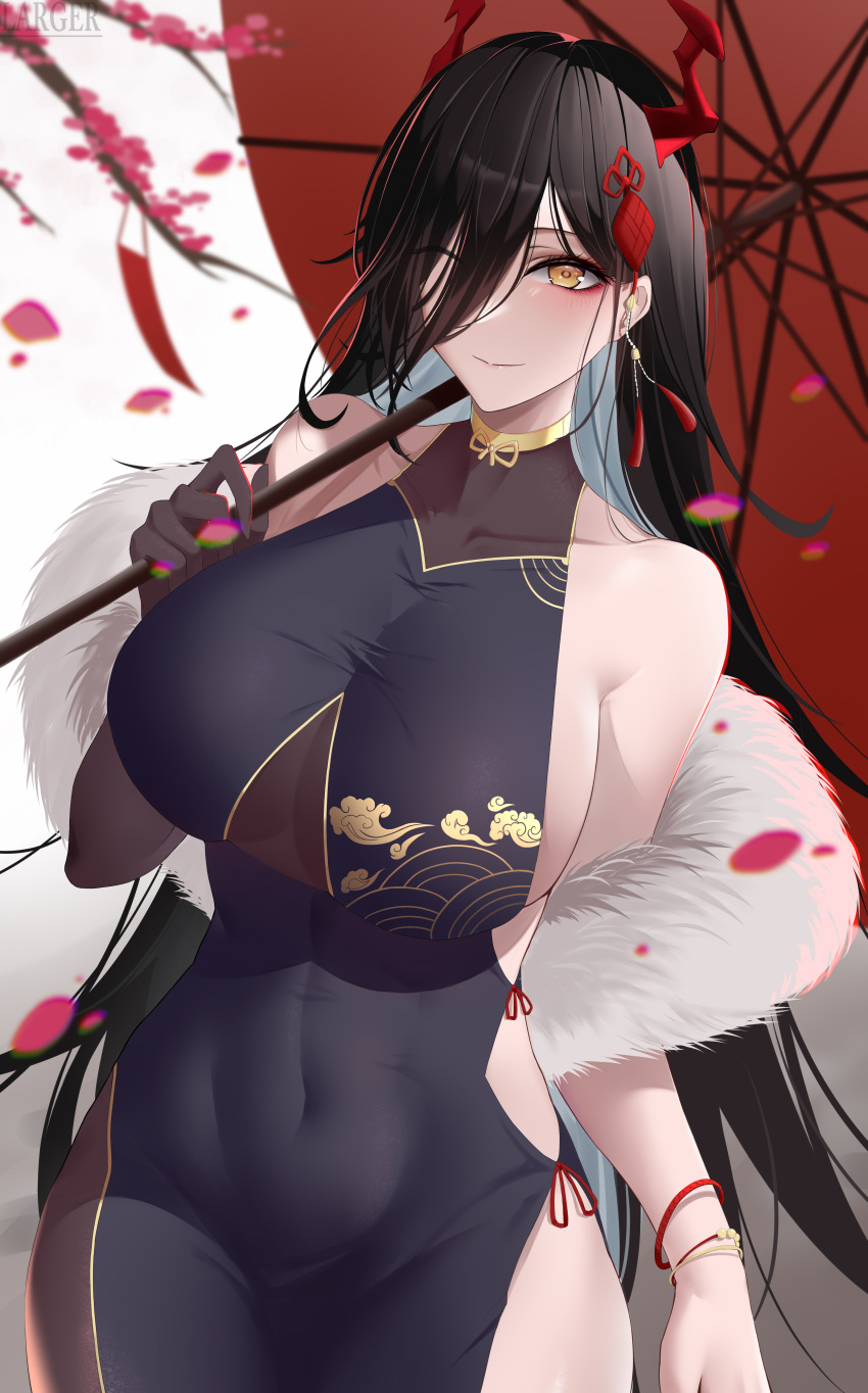 1girl absurdres azur_lane bare_shoulders black_dress black_gloves black_hair bracelet breasts china_dress chinese_clothes closed_mouth collarbone covered_navel demon_horns dress earrings elbow_gloves eyebrows_visible_through_hair falling_petals friedrich_der_grosse_(azur_lane) fur_scarf gloves hair_between_eyes hair_ornament hair_over_one_eye highres holding holding_umbrella horns jewelry large_breasts larger_bmx long_bangs long_hair looking_at_viewer one_eye_closed petals red_horns revision side-tie_dress single_elbow_glove smile solo tassel tassel_earrings umbrella very_long_hair yellow_eyes