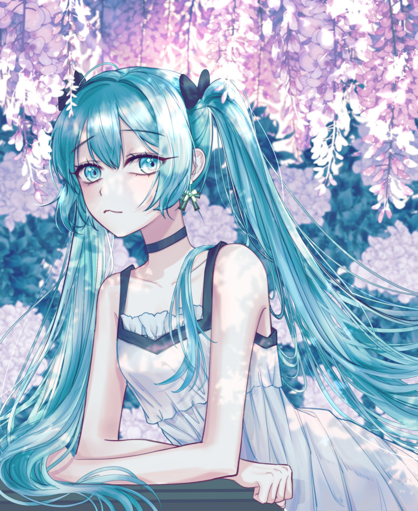 1girl black_choker blue_eyes blue_hair bow bow_earrings breasts choker clenched_hand collarbone crossed_arms earrings eyebrows_visible_through_hair hair_behind_ear hatsune_miku highres jewelry leaning_forward long_hair looking_to_the_side small_breasts solo twintails very_long_hair vocaloid white_bow yeon6432
