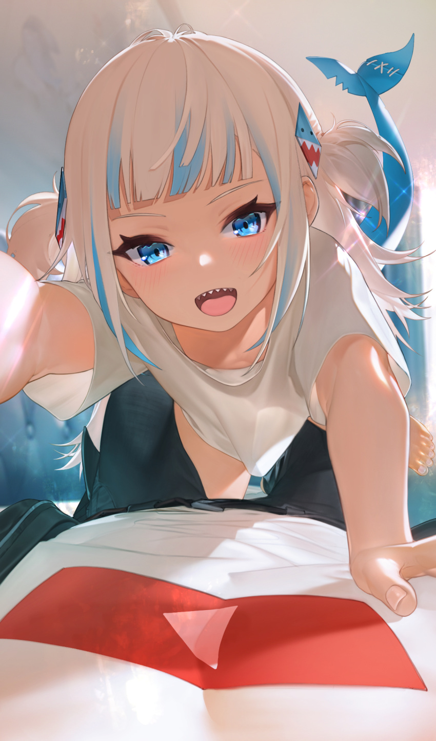 1girl 1other :d bad_kim bangs blue_eyes blue_hair blunt_bangs fish_tail gawr_gura highres hololive hololive_english long_hair looking_at_viewer medium_hair multicolored_hair open_mouth shark_girl shark_tail sharp_teeth silver_hair smile streaked_hair tail teeth two_side_up virtual_youtuber