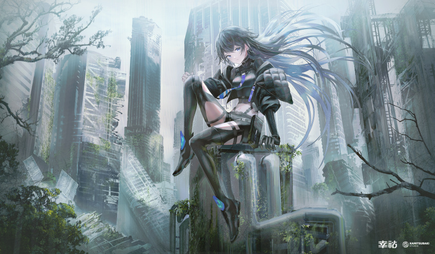 1girl arm_support bangs black_footwear black_gloves black_hair black_legwear black_shirt black_shorts blue_eyes boots building closed_mouth commentary_request crop_top day floating_hair gloves highres kamitsubaki_studio knee_up koko_(kamitsubaki_studio) long_hair long_sleeves looking_at_viewer midriff navel outdoors overgrown puffy_long_sleeves puffy_sleeves revision ruins scenery shirt short_shorts shorts single_glove sitting skyscraper solo swav thigh-highs very_long_hair