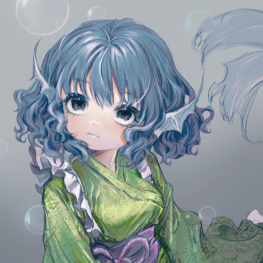1girl 80isiiii air_bubble bangs blue_eyes blue_hair breasts bubble closed_mouth expressionless eyebrows_visible_through_hair fish_tail gradient gradient_background green_kimono grey_background hair_between_eyes head_fins head_tilt highres japanese_clothes kimono looking_at_viewer medium_hair simple_background small_breasts solo tail touhou underwater upper_body wakasagihime wavy_hair