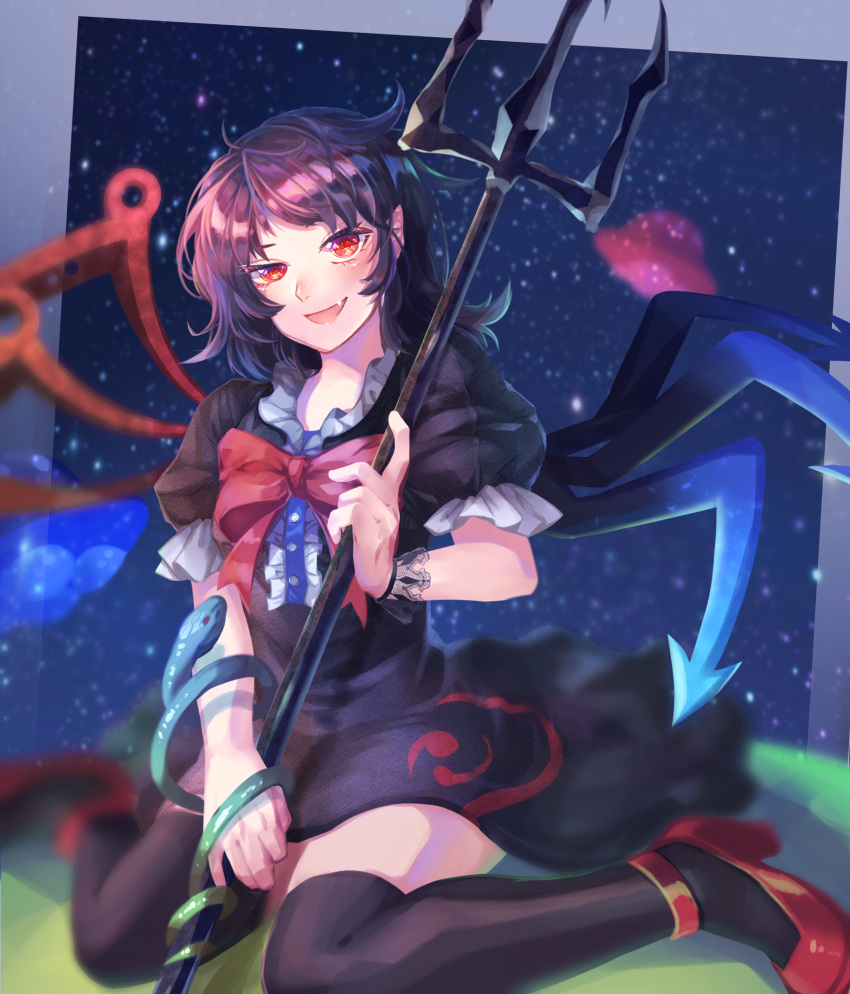 1girl :d asymmetrical_wings bangs beekan black_dress black_hair black_legwear blush bow bowtie commentary dress eyebrows_behind_hair fang frilled_sleeves frills full_body high_heels highres holding holding_polearm holding_weapon houjuu_nue looking_at_viewer medium_hair open_mouth parted_bangs polearm puffy_short_sleeves puffy_sleeves red_bow red_bowtie red_eyes red_footwear short_sleeves sitting skin_fang sky smile snake solo star_(sky) starry_sky thigh-highs touhou trident ufo wariza weapon wings