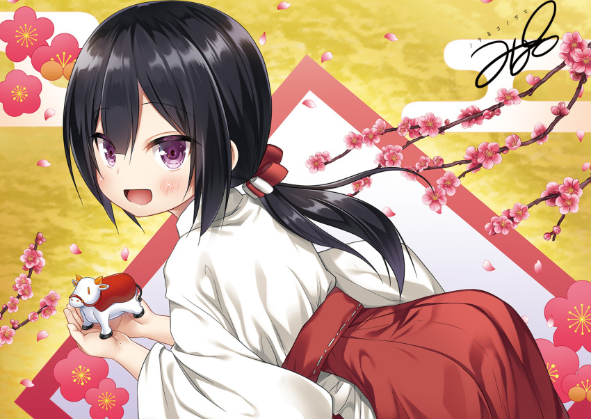 1girl 2021 :d black_hair chinese_zodiac commentary_request cow eyebrows_visible_through_hair hakama hakama_skirt japanese_clothes long_hair long_sleeves looking_at_viewer miko new_year open_mouth original ponytail red_hakama skirt smile solo violet_eyes year_of_the_ox yukino_minato