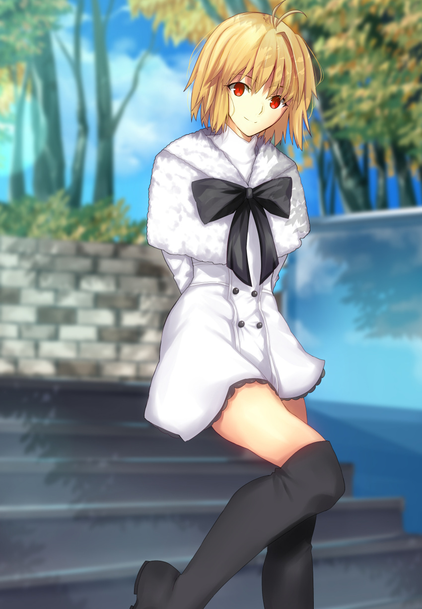 1girl absurdres alternate_costume antenna_hair arcueid_brunestud arms_behind_back black_bow black_footwear blonde_hair blue_sky boots bow bowtie buttons capelet closed_mouth clouds commentary_request day dress eyebrows_visible_through_hair fur-trimmed_capelet fur_trim highres iro_(sekaixiro) long_sleeves looking_at_viewer official_alternate_costume outdoors red_eyes short_hair single_hair_intake sky smile solo thigh-highs tree tsukihime tsukihime_(remake) turtleneck white_capelet white_dress