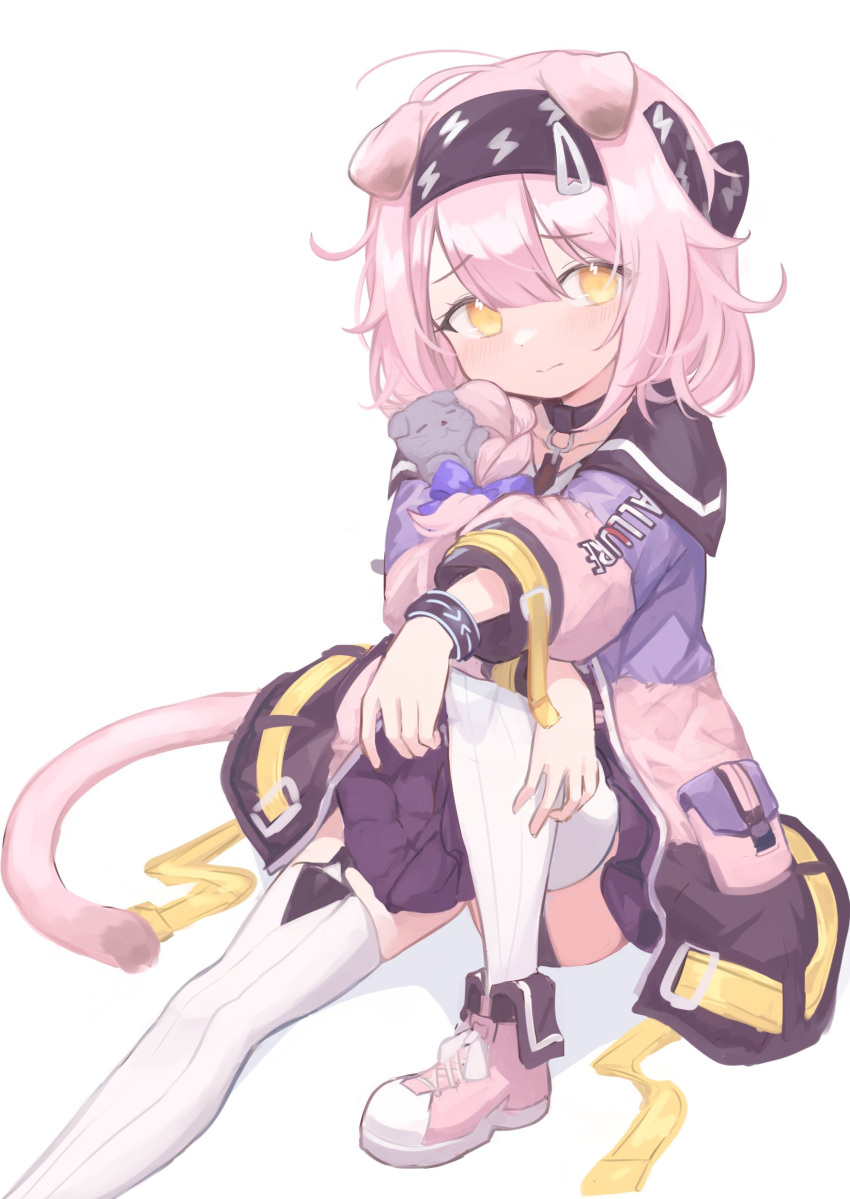 1girl absurdres animal animal_ears arknights black_collar black_hairband black_skirt black_wristband blue_jacket blush cat cat_ears cat_girl cat_tail clothes_writing collar eyebrows_visible_through_hair floppy_ears foot_out_of_frame garter_straps goldenglow_(arknights) hairband highres holding holding_animal holding_cat jacket klaius knee_up lightning_bolt_print multicolored_hair pink_footwear pink_jacket shoes sitting skirt solo tail two-tone_hair wavy_mouth white_background white_legwear yellow_eyes