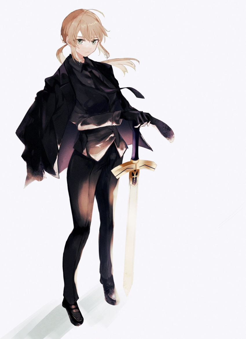 1girl ahoge artoria_pendragon_(fate) black_footwear black_gloves black_jacket black_pants black_shirt blonde_hair business_suit collared_shirt commentary_request excalibur_(fate/stay_night) expressionless fate/zero fate_(series) formal full_body gloves green_eyes highres holding holding_sword holding_weapon jacket jacket_over_shoulder jacket_removed long_hair long_sleeves necktie nigiri official_alternate_costume pants ponytail saber shadow shirt solo suit sword weapon