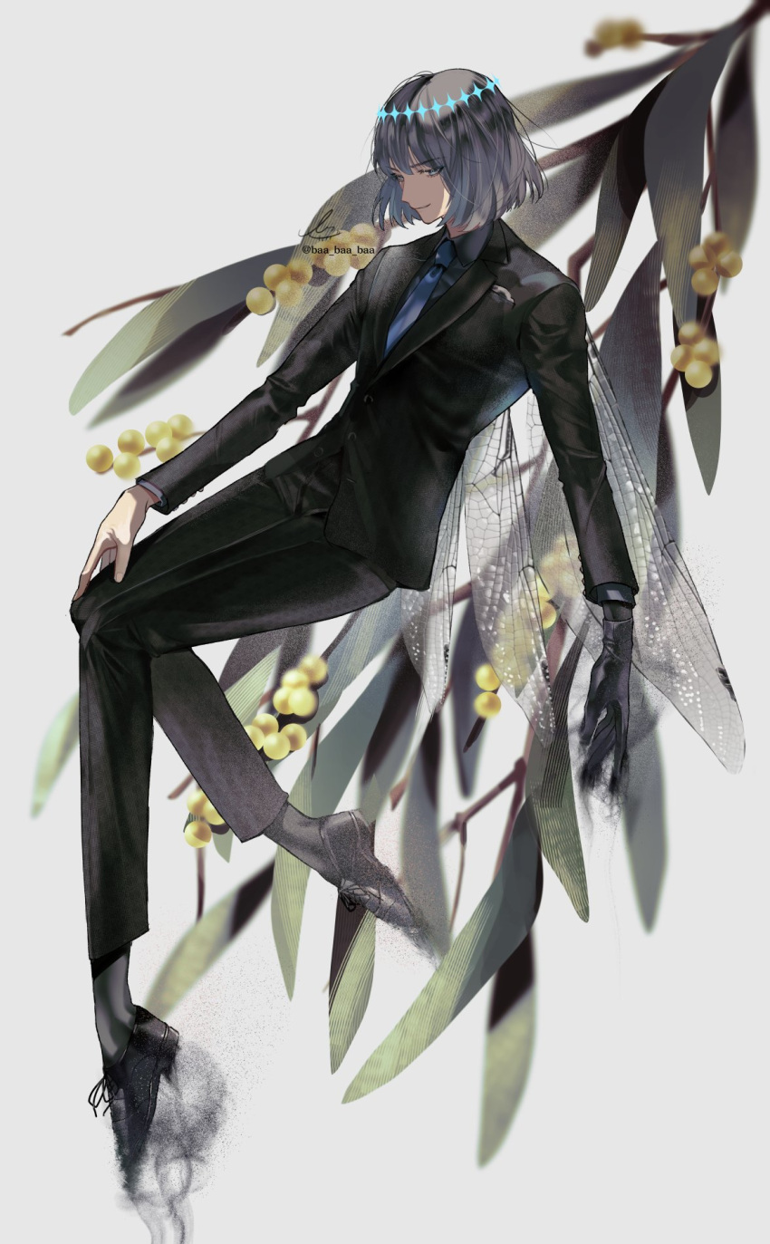 1boy arthropod_boy bangs blue_eyes bug closed_mouth collared_shirt commentary_request crown diamond_hairband fate/grand_order fate_(series) grey_hair highres insect_wings long_hair long_sleeves male_focus medium_hair oberon_(fate) sakura_hitsuji shirt smile solo wings