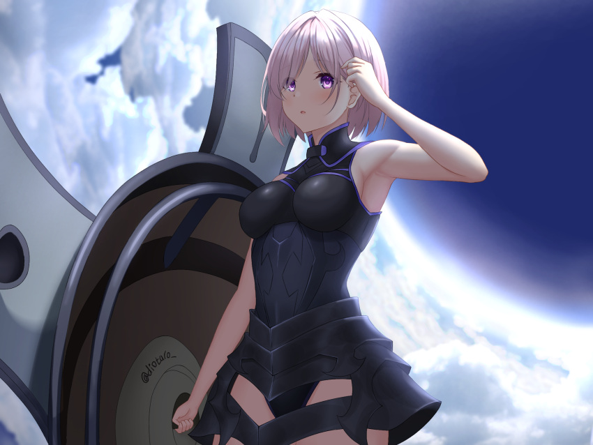 1girl armor armored_leotard armpits bare_shoulders black_armor black_leotard blue_sky blush breastplate clouds commentary diootaro fallstreak_hole fate/grand_order fate_(series) hand_in_hair highres holding holding_shield holding_weapon leotard light_purple_hair looking_at_viewer mash_kyrielight shield short_hair sky sleeveless solo twitter_username violet_eyes weapon