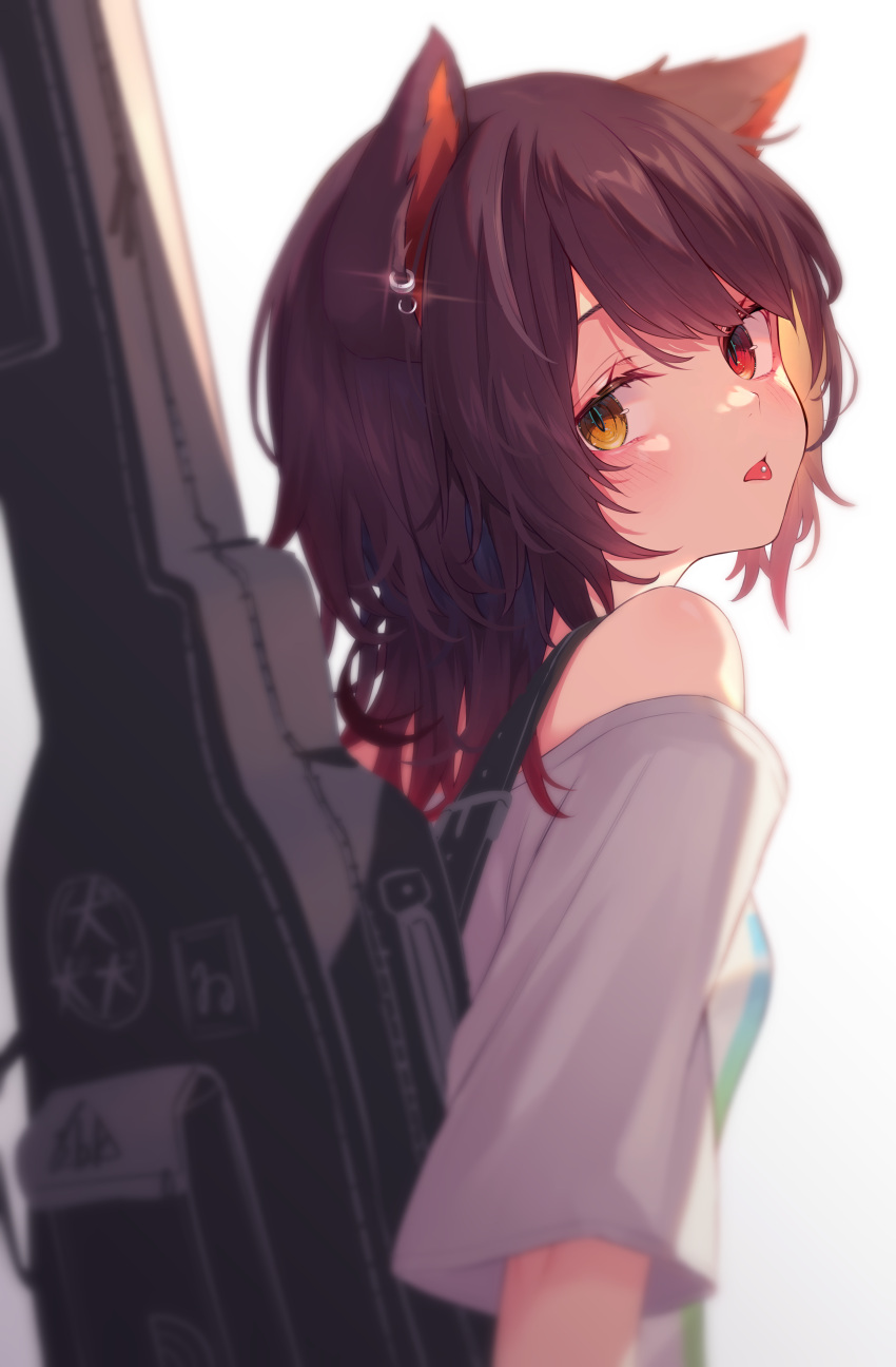 1girl :p absurdres bangs bare_shoulders blush brown_hair double_bun ear_piercing from_behind heterochromia highres instrument_case instrument_on_back inui_toko looking_at_viewer looking_back medium_hair nenehotoso nijisanji off_shoulder piercing red_eyes shirt short_sleeves simple_background solo tongue tongue_out upper_body virtual_youtuber white_background white_shirt yellow_eyes