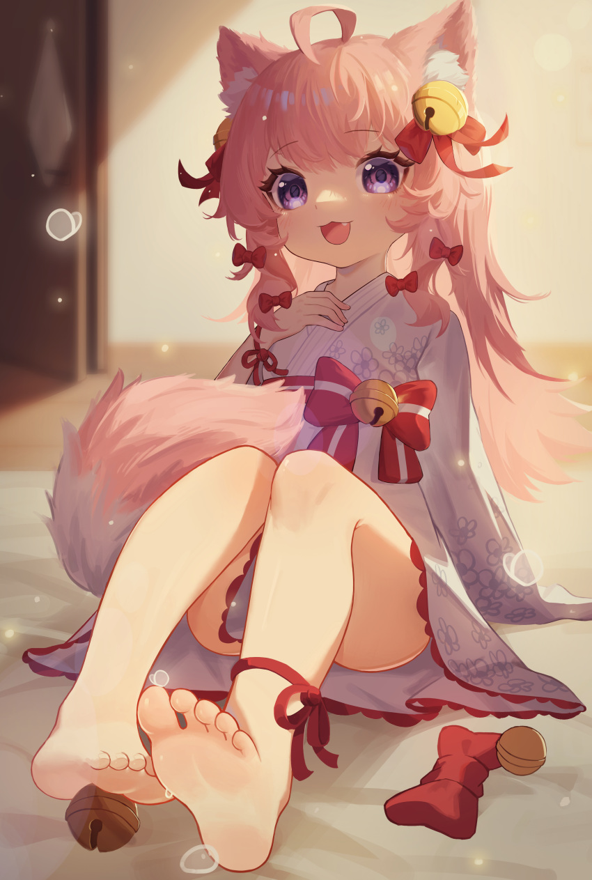 1girl :3 :d absurdres ahoge animal_ear_fluff animal_ears bangs barefoot bell bow cat_ears cat_girl cat_tail commentary_request eyebrows_visible_through_hair fang hair_bell hair_ornament hand_up highres japanese_clothes jingle_bell kimono knees_up lmonster_guai long_hair long_sleeves looking_at_viewer obi original pink_hair sash sitting sleeves_past_fingers sleeves_past_wrists smile soles solo striped striped_bow tail very_long_hair violet_eyes white_kimono
