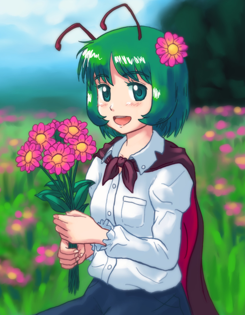 1980s_(style) 1girl antennae bangs black_cape blue_shorts blurry blurry_background blush breasts buttons cape collared_shirt commentary cowboy_shot day eyebrows_visible_through_hair field flower flower_field grass green_eyes green_hair hair_flower hair_ornament highres holding holding_flower looking_at_viewer open_mouth outdoors pink_flower red_cape retro_artstyle shirt short_hair shorts small_breasts smile solo strugglebug touhou tree two-sided_cape two-sided_fabric white_shirt wriggle_nightbug