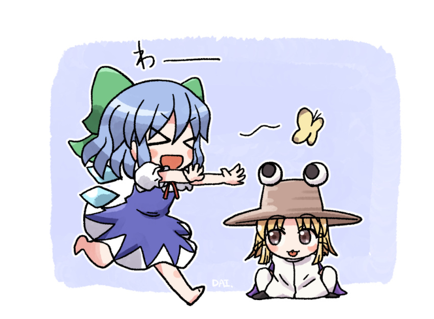 &gt;_&lt; 2girls animal barefoot blonde_hair blue_dress blue_hair blush_stickers bow brown_headwear bug butterfly cirno collared_shirt detached_wings dress eyebrows_visible_through_hair fairy fairy_wings green_bow hair_between_eyes hair_bow hat medium_hair moriya_suwako multiple_girls open_mouth puffy_short_sleeves puffy_sleeves rokugou_daisuke shirt short_hair short_sleeves signature sleeves_past_fingers sleeves_past_wrists smile touhou white_shirt wings yellow_eyes