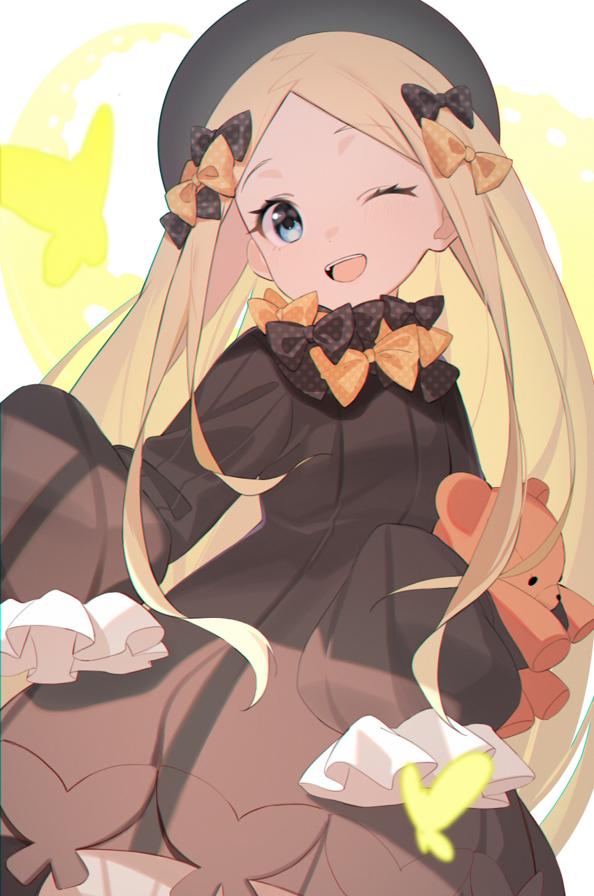 1girl abigail_williams_(fate) absurdres bangs black_bow blue_eyes blush bow breasts fate/grand_order fate_(series) forehead highres long_hair long_sleeves looking_at_viewer miyu10366 multiple_bows orange_bow parted_bangs sleeves_past_fingers sleeves_past_wrists small_breasts stuffed_animal stuffed_toy teddy_bear