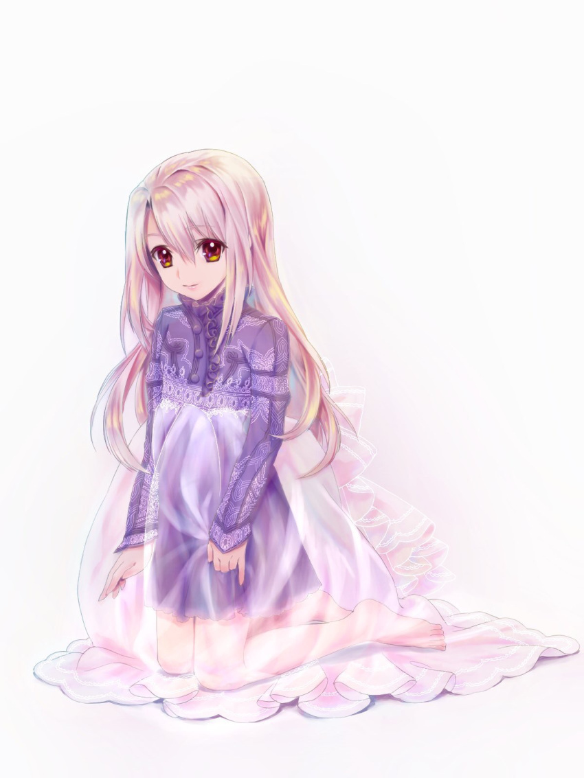 1girl bare_legs barefoot brown_eyes closed_mouth dress fate/stay_night fate_(series) full_body highres illyasviel_von_einzbern kneeling long_hair long_sleeves purple_dress see-through shiny shiny_hair short_dress silver_hair simple_background smile solo straight_hair very_long_hair white_background yu_(flowerbird3830)