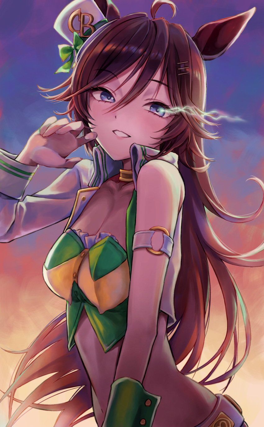 1girl absurdres ahoge animal_ears arm_strap bangs bare_shoulders blue_eyes bow breasts brown_hair choker commentary crop_top green_bow green_shirt grin hair_between_eyes hand_up hat hat_bow highres horse_ears huziko32 jacket long_hair looking_at_viewer medium_breasts midriff mini_hat mini_top_hat mr._c.b._(umamusume) open_clothes open_jacket shirt single_sleeve smile solo stomach strapless strapless_shirt top_hat umamusume upper_body very_long_hair white_headwear white_jacket wrist_cuffs yellow_choker