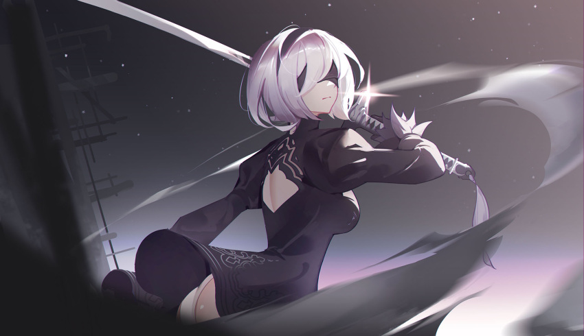 1girl ass bangs black_dress black_gloves black_hairband blindfold breasts closed_mouth dress eyebrows_visible_through_hair gloves hairband highres holding holding_sword holding_weapon j_fang medium_breasts nier_(series) nier_automata night night_sky panties short_hair sideboob silver_hair sky solo sword underwear upper_body weapon white_hair white_panties yorha_no._2_type_b
