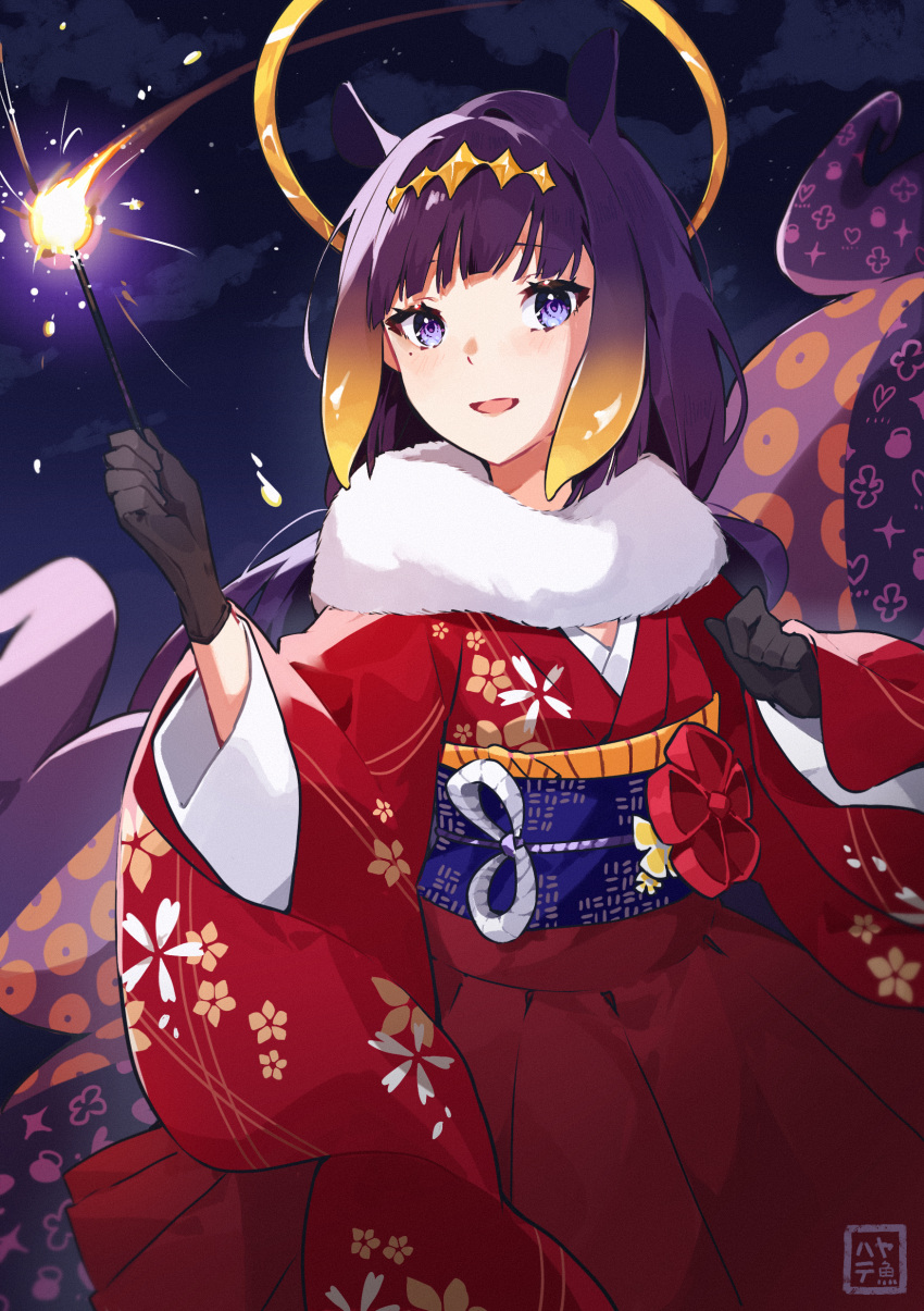 1girl :d absurdres animal_ears bangs black_gloves brown_hair clouds commentary_request eyebrows_visible_through_hair fireworks gloves gradient_hair halo hands_up hayate_fish highres holding hololive hololive_english japanese_clothes kimono long_hair long_sleeves looking_at_viewer multicolored_hair night night_sky ninomae_ina'nis obi outdoors purple_hair red_kimono sash senkou_hanabi sidelocks sky smile solo sparkler tentacles violet_eyes virtual_youtuber wide_sleeves