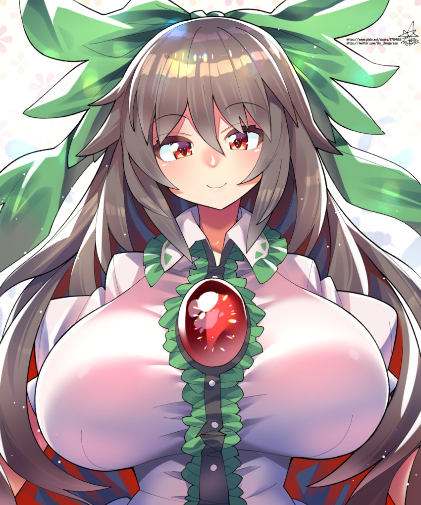 1girl blouse bow breasts brown_hair buttons center_frills collared_shirt frilled_shirt_collar frills green_bow hair_bow highres large_breasts long_hair puffy_short_sleeves puffy_sleeves red_eyes reiuji_utsuho shirt short_sleeves solo third_eye third_eye_on_chest touhou umigarasu_(kitsune1963) white_shirt