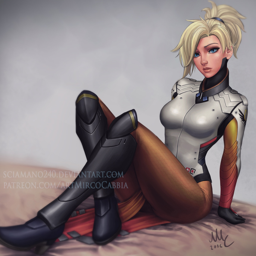1girl arm_support armor bangs bed_sheet black_footwear blonde_hair blue_eyes bodysuit boots breasts brown_legwear commentary crossed_legs dated deviantart_username emblem english_commentary eyebrows eyelashes eyeliner gloves greaves grey_background hair_tie high_ponytail highres italian_commentary knee_boots knees_up lips looking_at_viewer makeup medium_breasts mercy_(overwatch) mixed-language_commentary nose nostrils overwatch pantyhose patreon_username pelvic_curtain ponytail realistic reward_available sciamano240 signature sitting solo thighs turtleneck watermark web_address