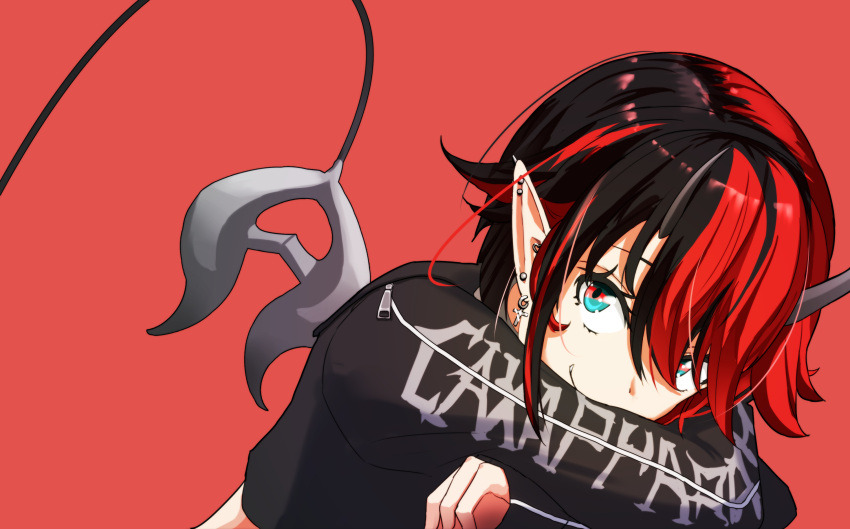 1girl bangs black_hair black_serafuku blue_eyes closed_mouth commentary_request cross cross_earrings crossed_arms demon_girl demon_horns demon_tail ear_piercing earrings hair_between_eyes highres horns jewelry kano_hoshi looking_at_viewer multicolored_hair no_hat no_headwear official_alternate_costume piercing pointy_ears red_background redhead ryugasaki_rene school_uniform serafuku short_hair simple_background smile solo sugar_lyric tail two-tone_hair upper_body virtual_youtuber zipper