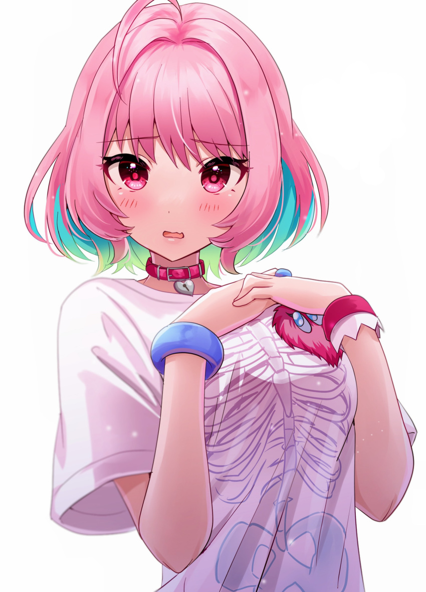 1girl :o absurdres ahoge blue_hair blush bob_cut bone_print bracelet hair_intakes hands_on_own_chest heart_on_chest highres idolmaster idolmaster_cinderella_girls idolmaster_cinderella_girls_starlight_stage jewelry leather_choker looking_at_viewer multicolored_hair pink_eyes pink_hair sakura_ran shirt simple_background solo two-tone_hair upper_body white_background white_shirt yumemi_riamu