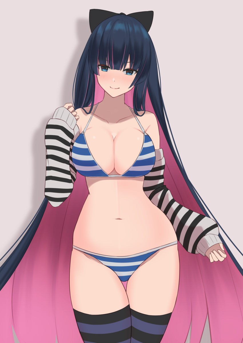 1girl bangs bare_shoulders bikini black_bow black_legwear blue_bikini blue_eyes blue_hair blunt_bangs blush bow breasts closed_mouth collarbone colored_inner_hair cowboy_shot detached_sleeves grey_background hair_bow hand_up highres large_breasts long_hair looking_at_viewer multicolored_hair navel panty_&amp;_stocking_with_garterbelt pantyhose pink_hair sanukiske simple_background smile solo stocking_(psg) stomach striped striped_bikini striped_legwear striped_sleeves swimsuit thigh-highs thigh_gap thighs two-tone_hair very_long_hair