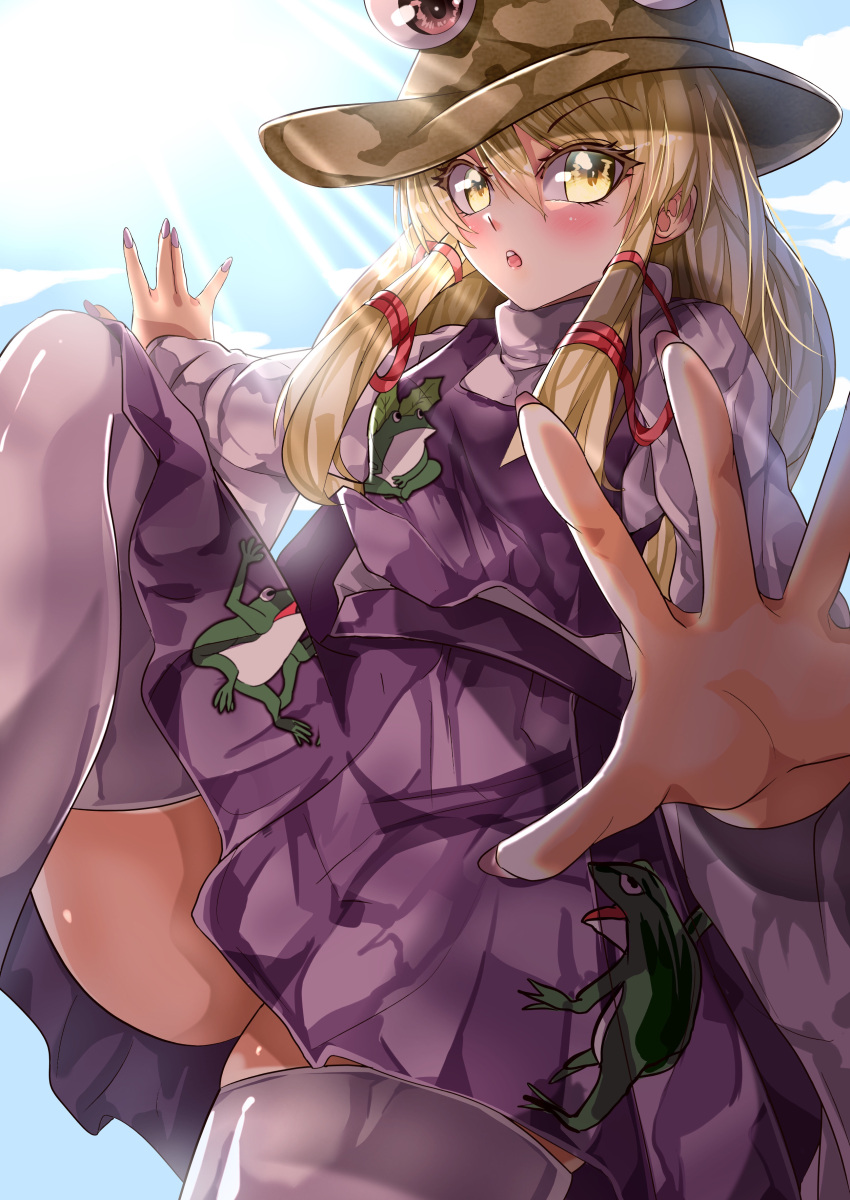 1girl absurdres animal_print ass_visible_through_thighs blonde_hair blue_sky brown_headwear commentary_request eyebrows_visible_through_hair feet_out_of_frame frog_print from_below hair_between_eyes hair_ribbon hat highres long_hair long_sleeves looking_at_viewer maboroshi_mochi moriya_suwako nail_polish open_mouth outdoors pleated_skirt print_skirt print_vest purple_nails purple_skirt purple_vest red_ribbon ribbon shirt skirt skirt_set sky solo teeth thigh-highs touhou upper_teeth vest white_legwear white_shirt yellow_eyes