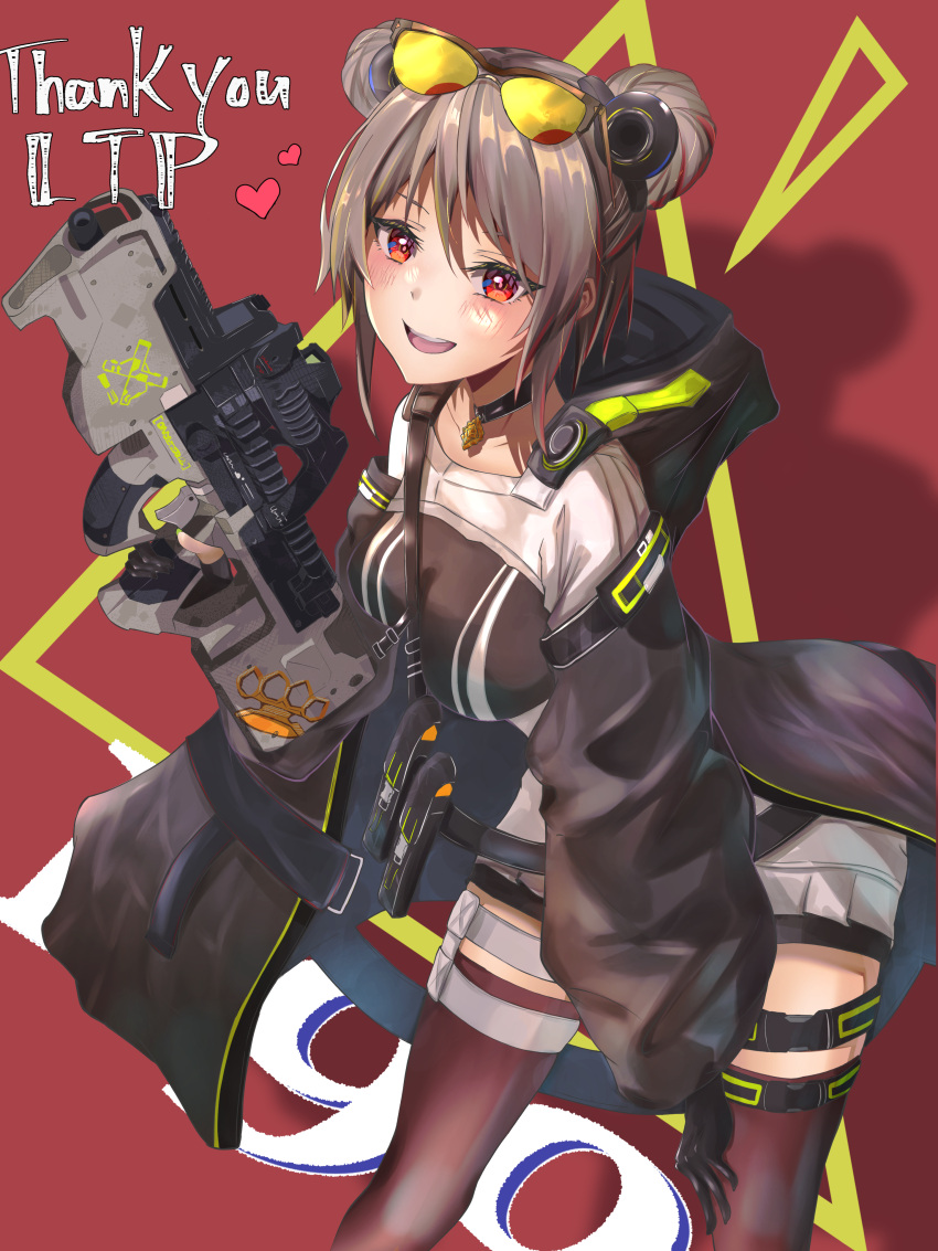 1girl absurdres bangs black_choker black_gloves black_legwear blush breasts brown_dress bullpup choker commentary commission double_bun dress eyebrows_visible_through_hair eyewear_on_head feet_out_of_frame girls_frontline gloves gun hair_ornament hairclip highres holding holding_gun holding_weapon leaning_forward light_brown_hair looking_at_viewer medium_breasts open_mouth p90 p90_(girls'_frontline) pixiv_request r9k1 red_background red_eyes short_hair smile solo standing submachine_gun sunglasses teeth thigh-highs upper_teeth weapon
