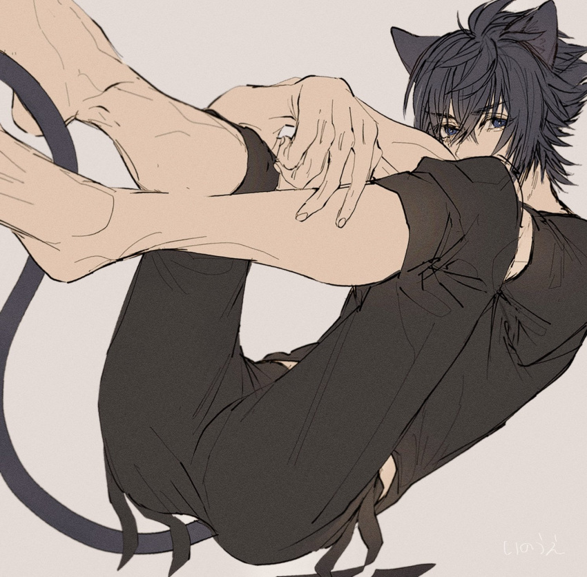 1boy animal_ears ass barefoot black_pants black_shirt blue_eyes blue_hair cat_boy cat_ears cat_tail final_fantasy final_fantasy_xv grey_background hair_between_eyes highres inuue15 muscular muscular_male noctis_lucis_caelum pants shirt solo spiky_hair tail