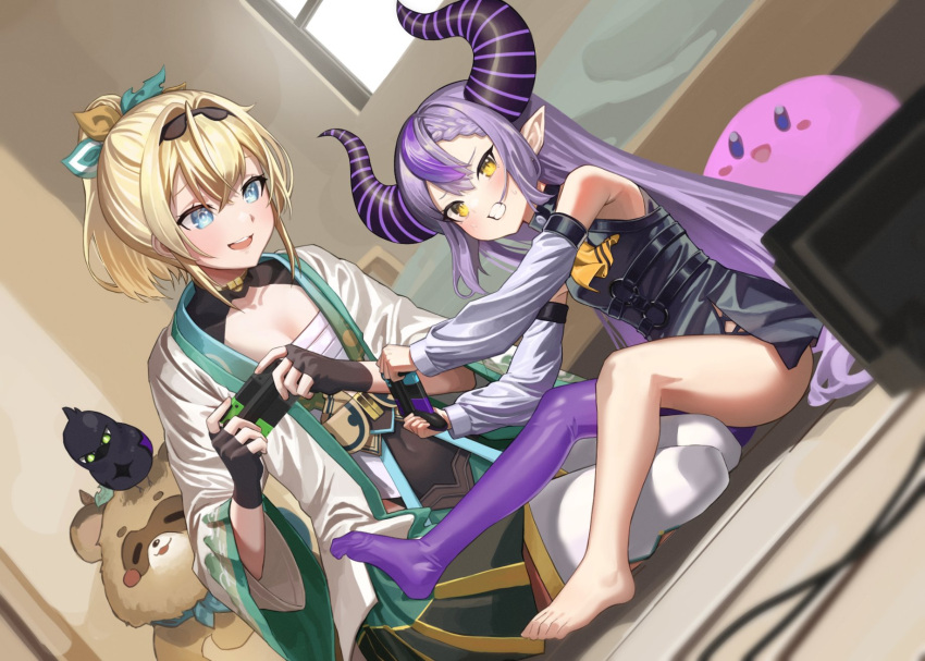2girls :3 armpit_crease ascot bangs barefoot bedroom black_dress black_gloves blonde_hair blue_eyes blush braid breasts chest_sarashi clenched_teeth collar commentary_request covered_nipples crossed_bangs crow_(la+_darknesss) demon_girl demon_horns detached_sleeves dress dutch_angle eyelashes fingerless_gloves gloves hair_between_eyes hair_ornament hair_ribbon highres hololive holox horns indoors japanese_clothes kazama_iroha kirby kirby_(series) la+_darknesss leaf_hair_ornament legs looking_at_another medium_breasts metal_collar multicolored_hair multiple_girls nintendo_switch no_shoes open_mouth pleated_skirt pointy_ears purple_legwear ribbon sarashi shiny shiny_clothes short_dress shrug_(clothing) sidelocks sitting skirt sleeveless sleeveless_dress small_breasts streaked_hair striped_horns stuffed_toy sweatdrop tanuki teeth thighs toes upper_teeth virtual_youtuber white_legwear wide_sleeves yellow_ascot yellow_eyes yokozuwari zyaki