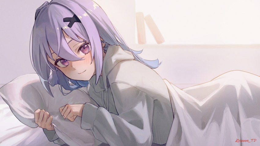 1girl backlighting blanket blush closed_mouth eyebrows_visible_through_hair from_side hair_ornament highres hood hood_down hoodie indoors long_hair long_sleeves looking_at_viewer looking_to_the_side lying object_hug on_stomach original pillow pillow_hug purple_hair smile solo sooon under_covers violet_eyes white_hoodie window x_hair_ornament