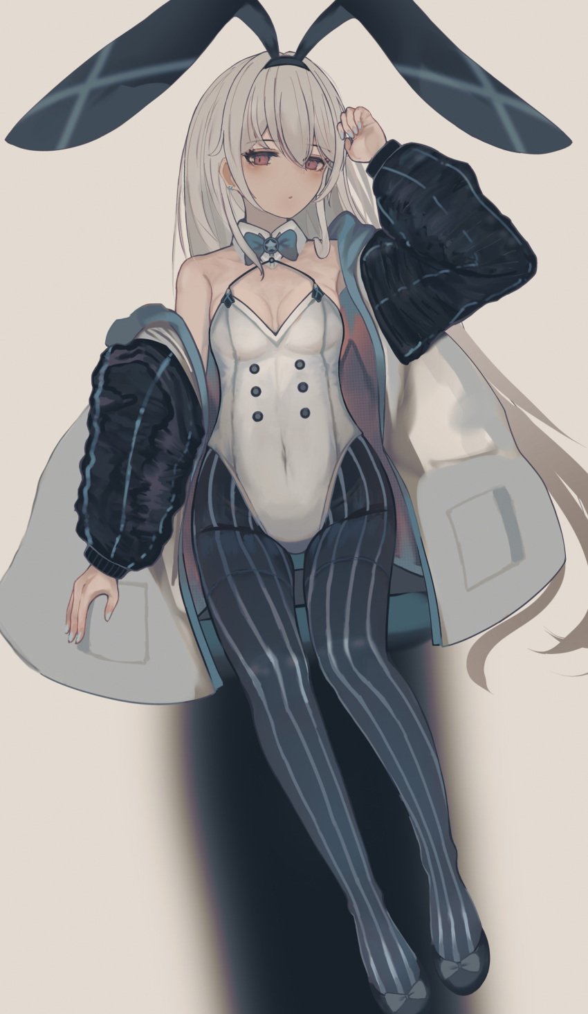 1girl absurdres adapted_costume bare_shoulders breasts buttons girls_frontline grey_hair highres long_hair medium_breasts mimi_ari_mimi_nashi_mimi_mimi off_shoulder pinstripe_legwear pinstripe_pattern playboy_bunny red_eyes solo striped tokarev_(girls'_frontline) very_long_hair