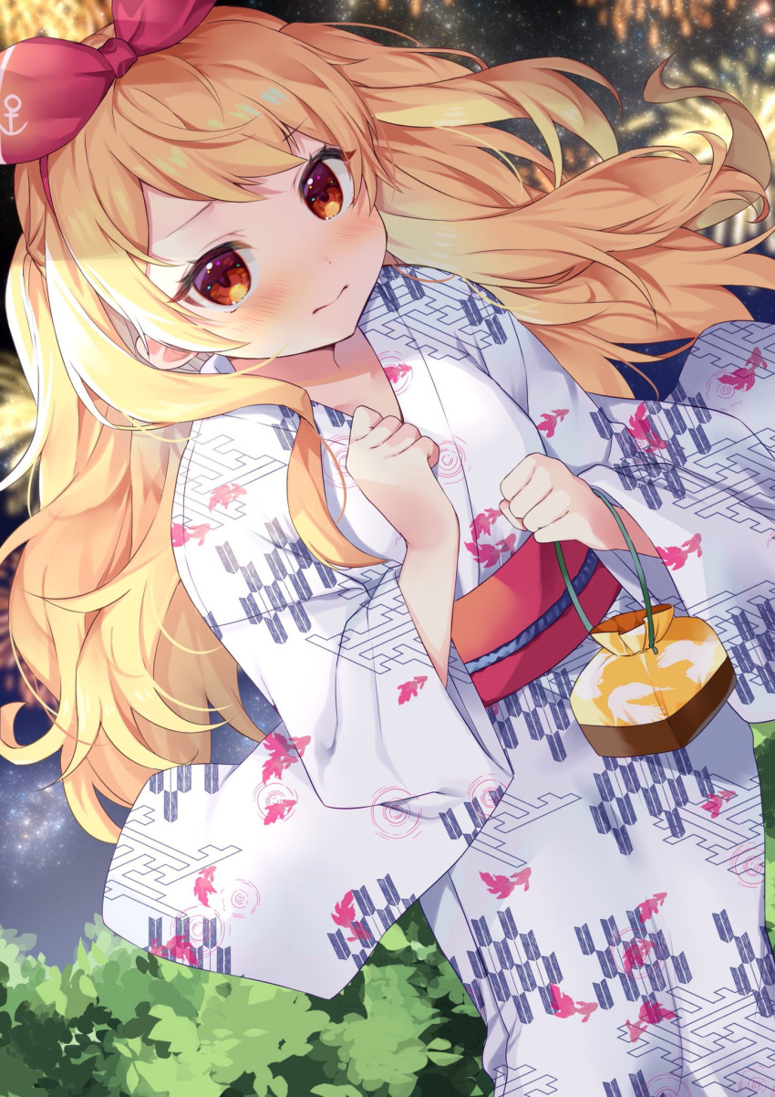 1girl anchor_symbol azur_lane bag belt blonde_hair blush breasts closed_mouth commission eyebrows_visible_through_hair festival fireworks highres holding holding_bag japanese_clothes jenkins_(azur_lane) kimono leaf leaf_print long_hair looking_at_viewer pink_ribbon print_kimono red_belt red_eyes ribbon shy skeb_commission small_breasts solo standing upper_body wavy_hair wide_sleeves yam_(yamap_mako)