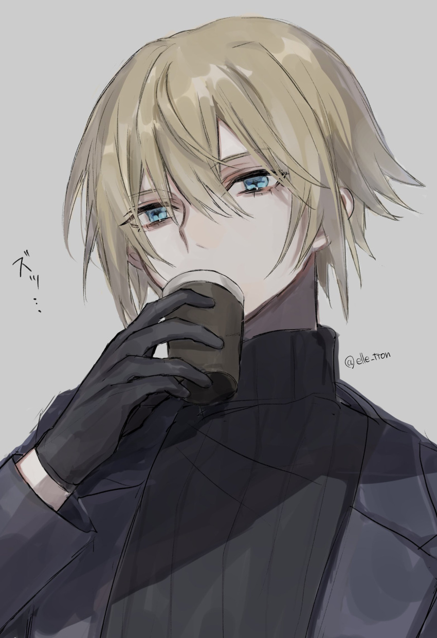 1boy black_gloves black_jacket black_sweater blonde_hair blue_eyes coffee_cup commentary cup dainsleif_(genshin_impact) disposable_cup drinking eruto genshin_impact gloves grey_background highres jacket male_focus simple_background solo sweater symbol-shaped_pupils turtleneck turtleneck_sweater twitter_username upper_body